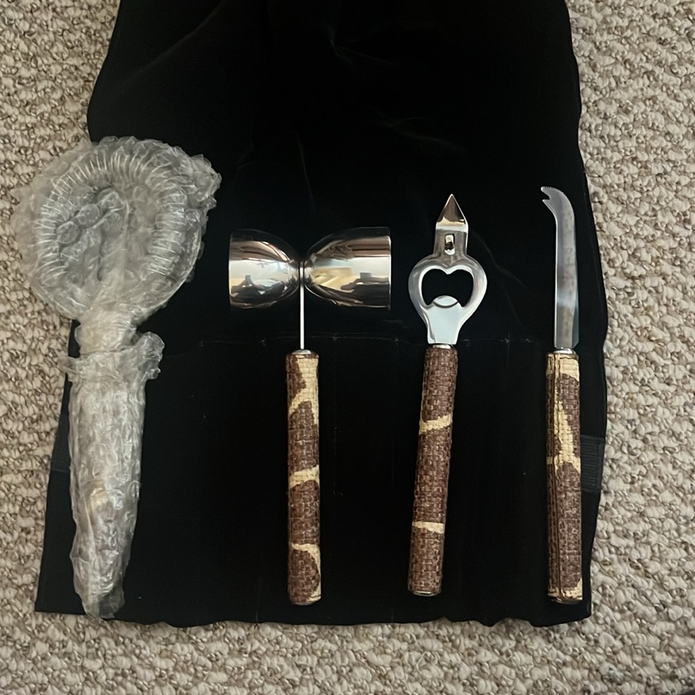 bar tools in velvet pouch.  Set of 4.  Never used.